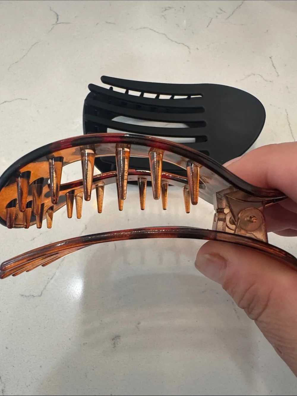 Set of 2 Large Oval Hair Claw Clips - Black & Tortoiseshell